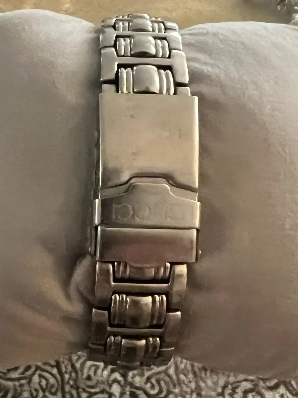 Gucci Stainless Steel Men's Diver Style Watch with Black Dial